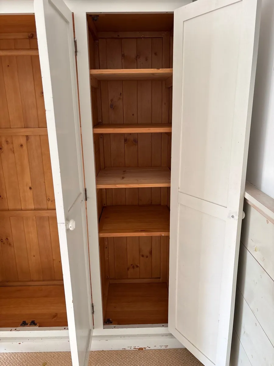 Wardrobe - Image 3