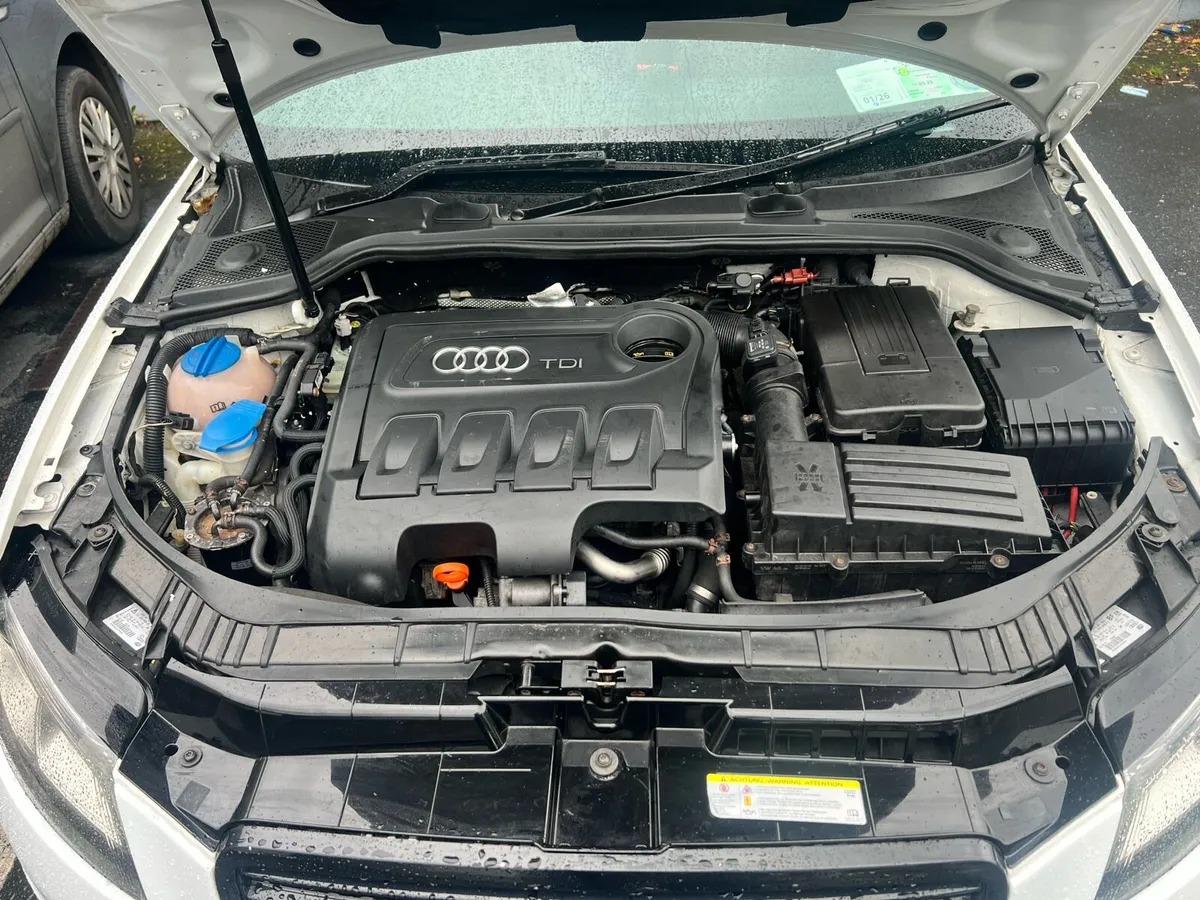Audi A3 S-Line 2010 - Image 2