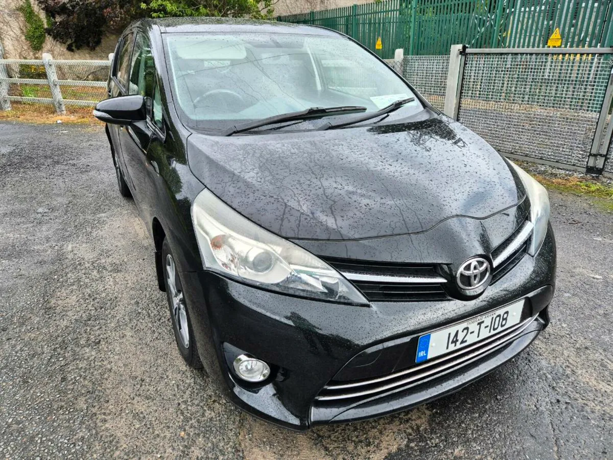 Toyota Corolla Verso - Image 2