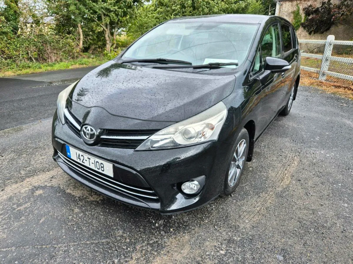 Toyota Corolla Verso - Image 3