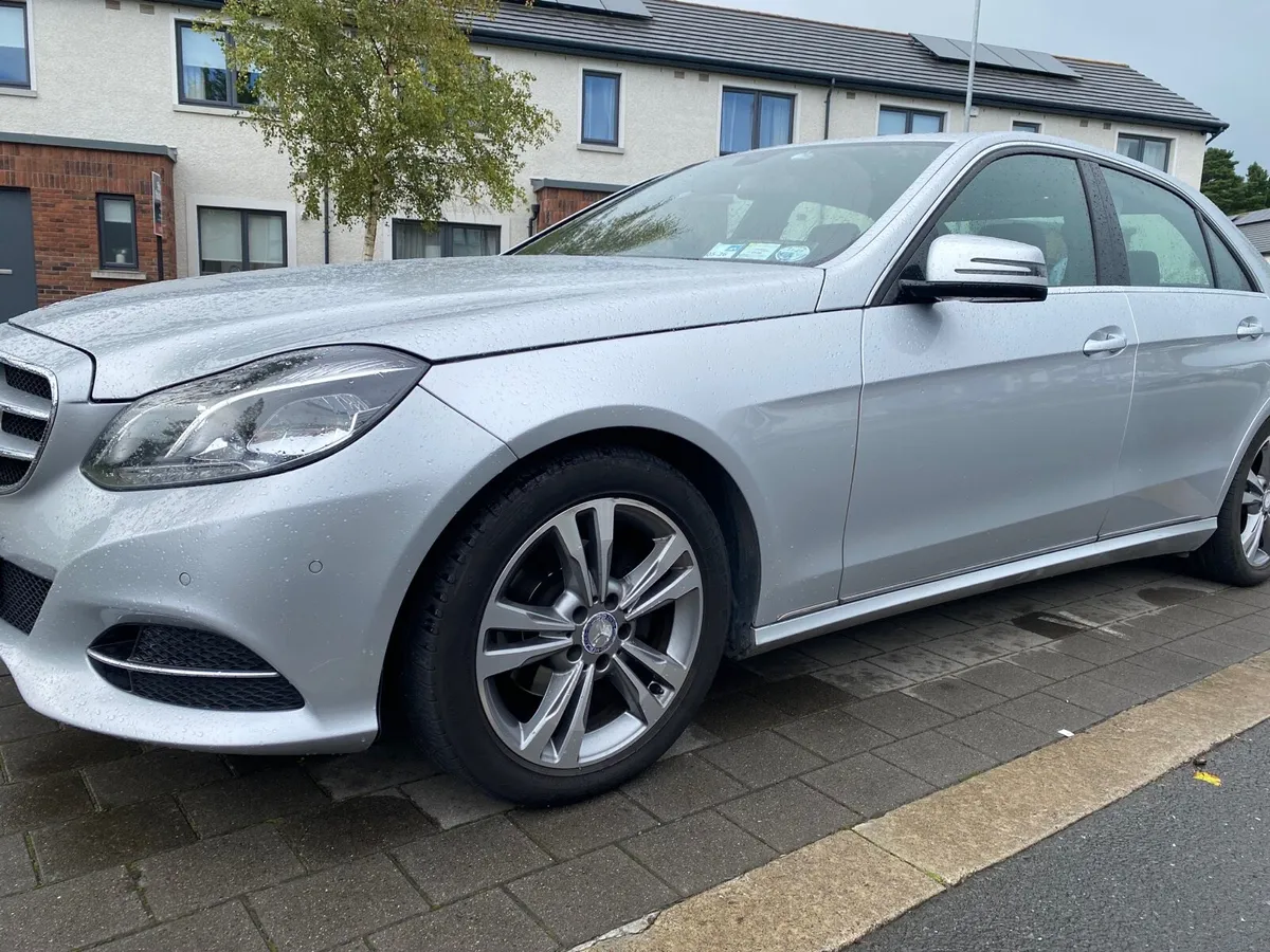 Mercedes Benz - Image 3