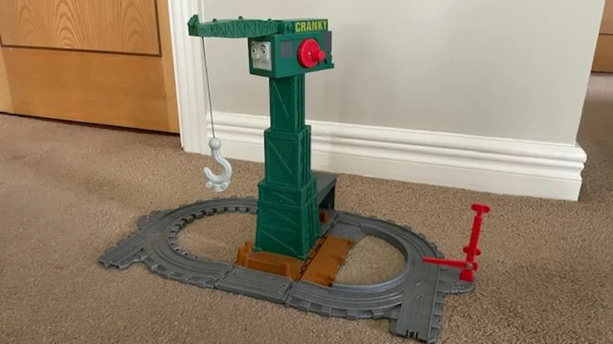 Thomas the Tank Engine - Track set with Buildings - Image 3