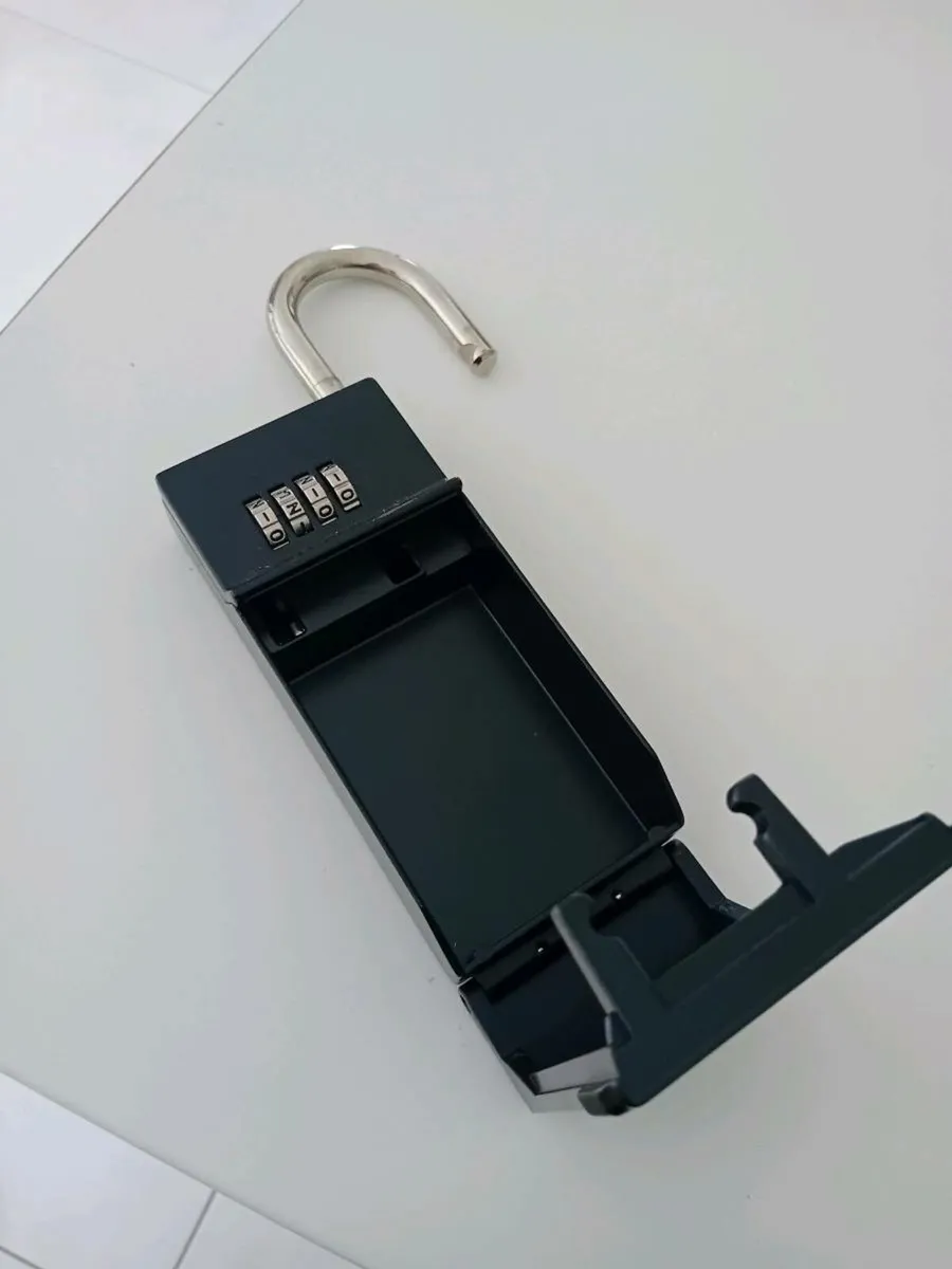 Lockbox beach/Surf/campervan - Image 1