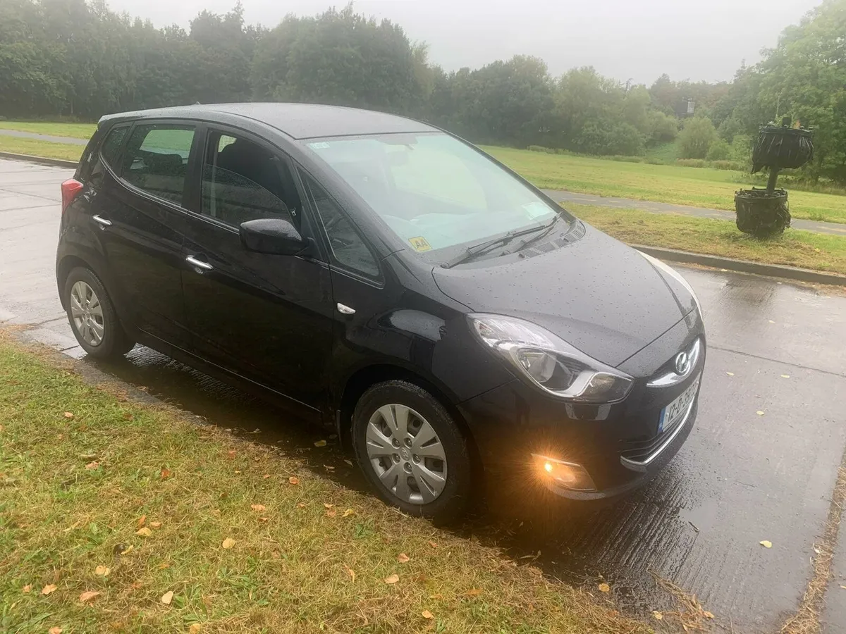 Automatic HYUNDAI IX20 - Image 2