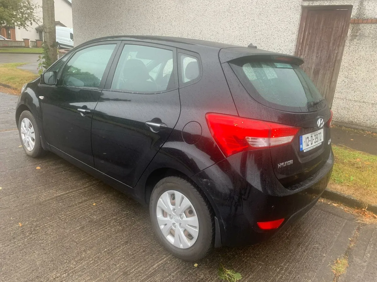 Automatic HYUNDAI IX20 - Image 4