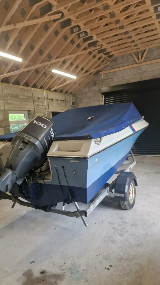 Four Winns 160 17ft boat - Image 3