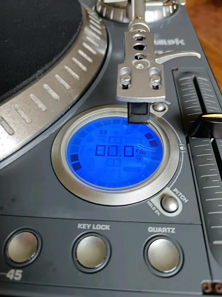 Complete Vinyl dj setup - Image 3