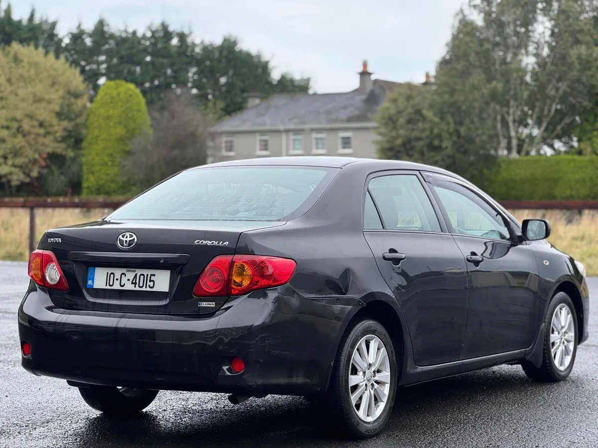 Toyota Corolla 2010 - Image 3