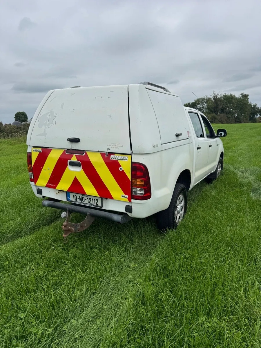 Toyota Hilux - Image 4
