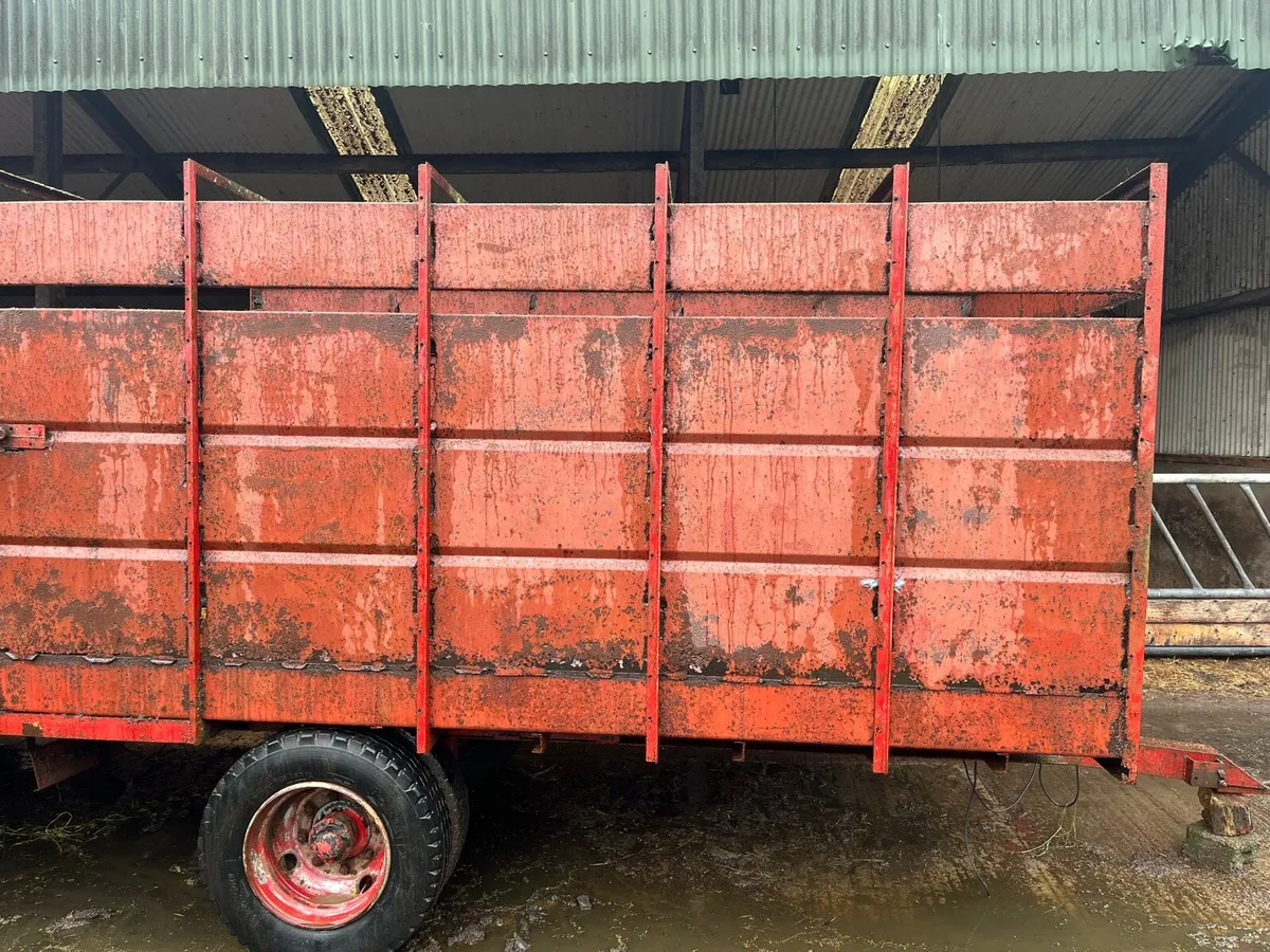 Cattle trailer 13x7 - Image 1