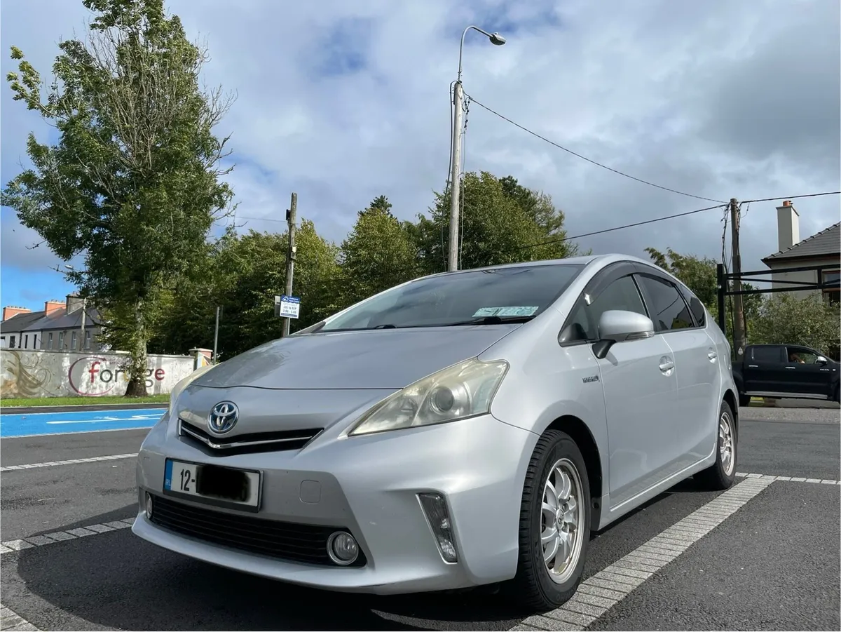 2012 Toyota Prius+ 1.8L Hybrid - Image 2