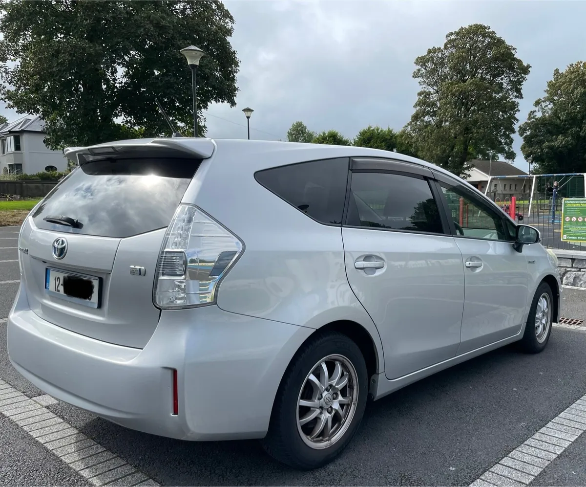 2012 Toyota Prius+ 1.8L Hybrid - Image 4
