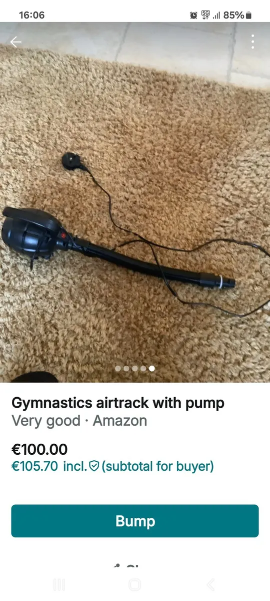 Airtrack and pump - Image 1