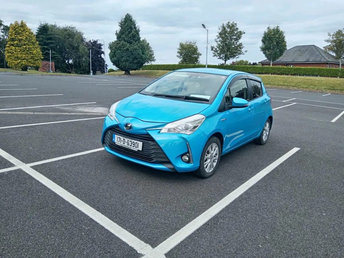 Toyota yaris vitz - Image 2