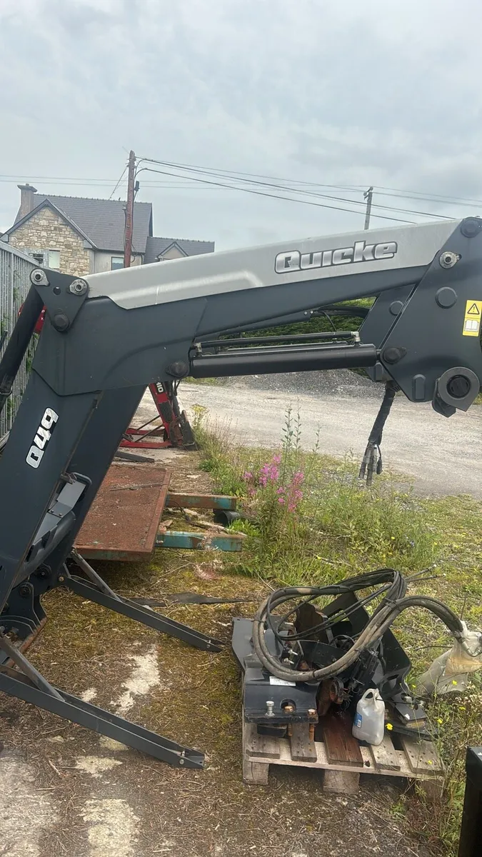 Quicke q49 suit new Holland t5 - Image 2