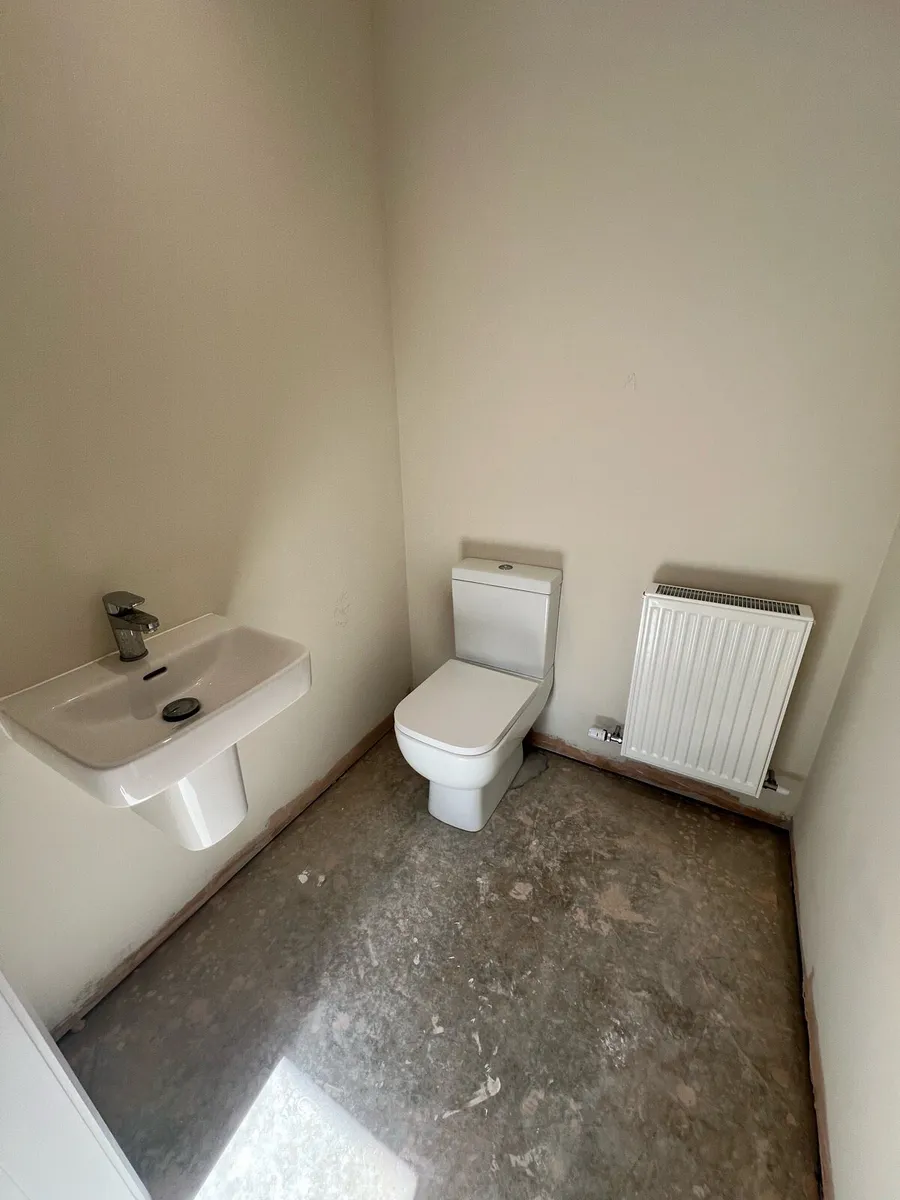 Brand new sink, toilet and radiator from NEW BUILD - Image 2