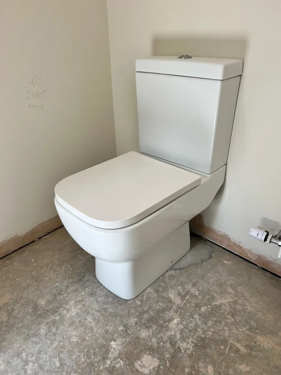 Brand new sink, toilet and radiator from NEW BUILD - Image 3