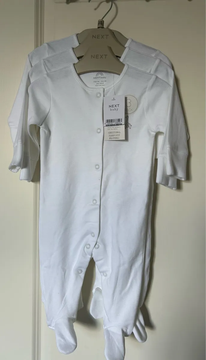 baby sleep suits 3-6months NEW - Image 1