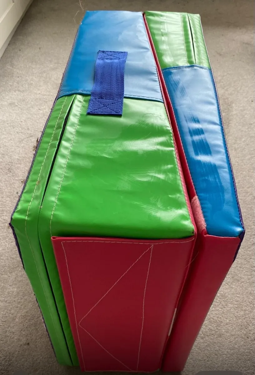 Gymnastics Folding Mini Ramp - Image 1
