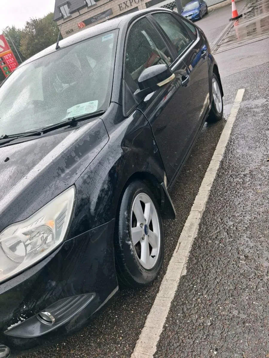 Ford Focus 2010 - Image 1
