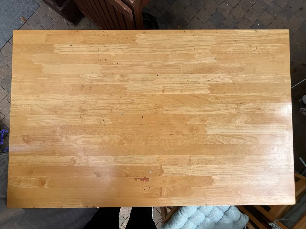 Dining table and 4 Chairs - Image 3