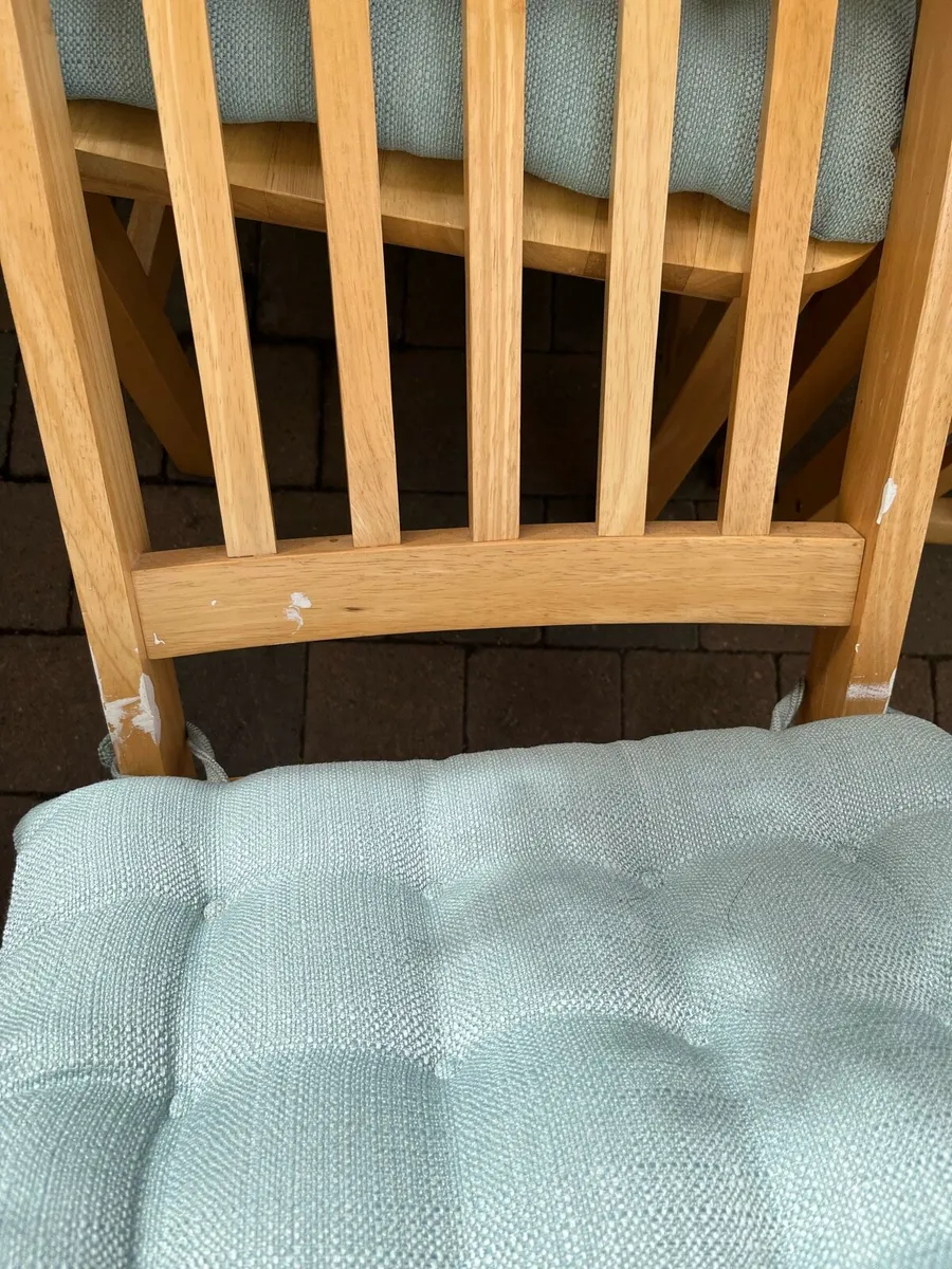 Dining table and 4 Chairs - Image 4