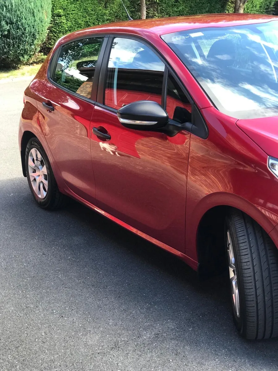 152 - Peugeot 208 - Image 3