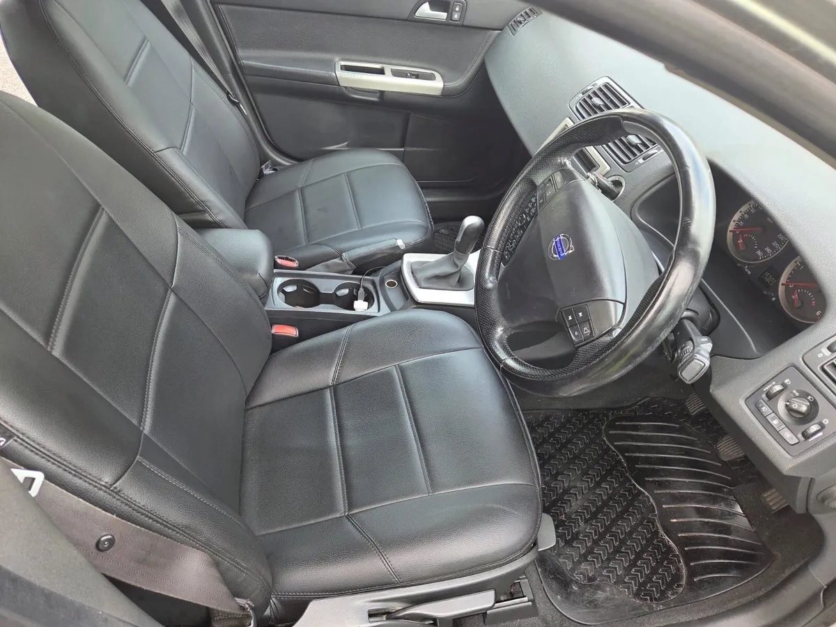Volvo S40 2007 - Image 1