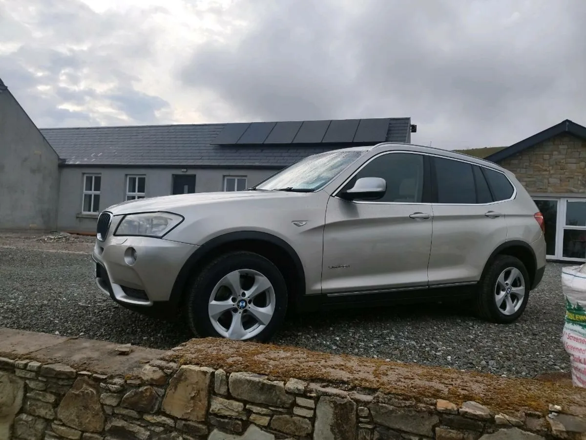 4 BMW X3 alloys R17 with 4 brand new tires - Image 1