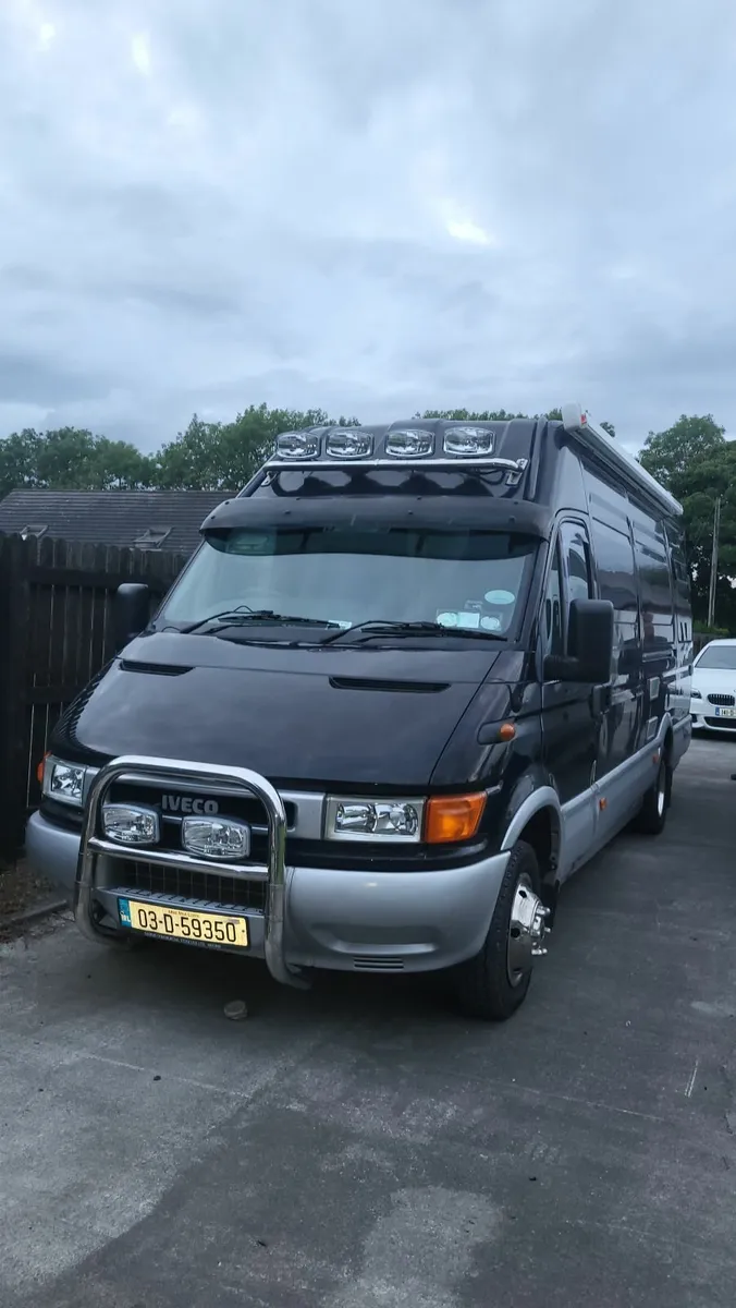 Camper - Image 1