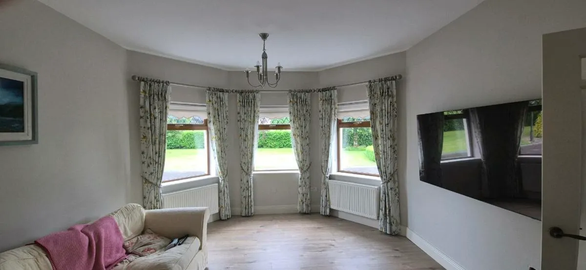 Curtains - Image 3