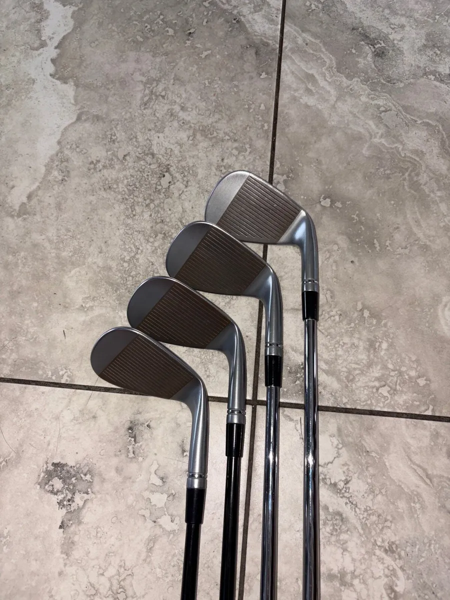 Left hand taylormade wedges - Image 1