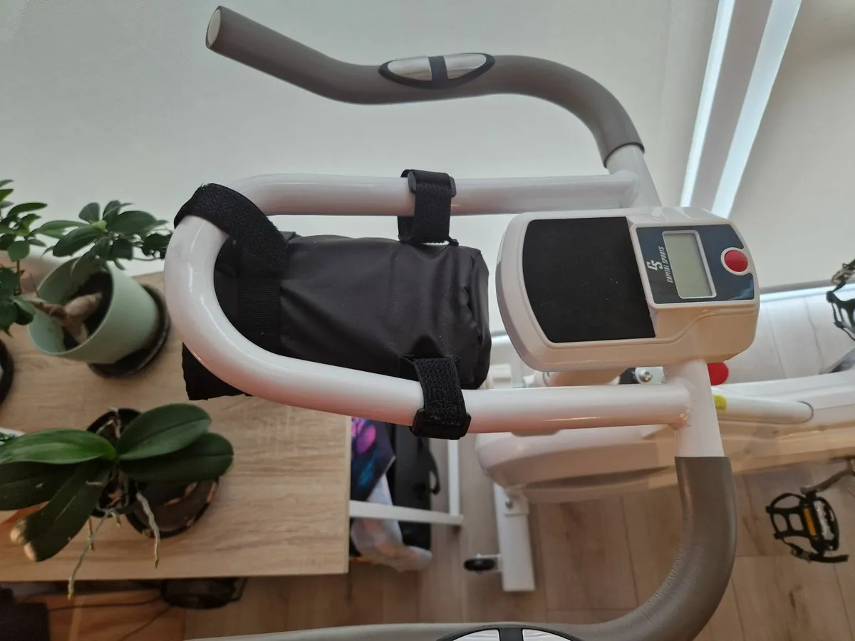 Spin Bike With LCD Monitor And Tablet Mount Cardio - Image 2