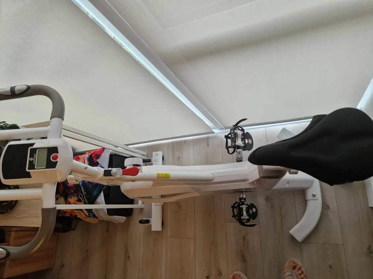 Spin Bike With LCD Monitor And Tablet Mount Cardio - Image 3