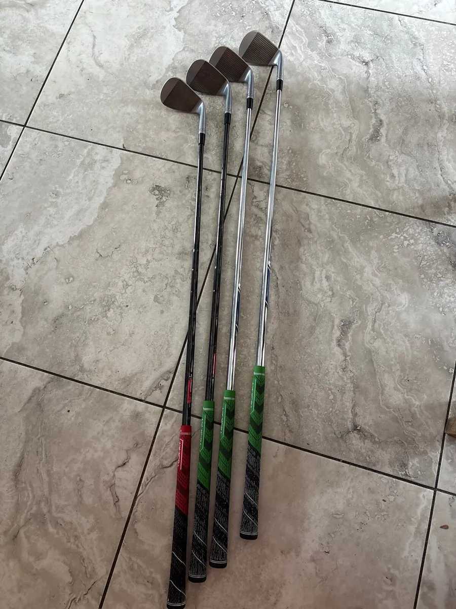 Left hand taylormade wedges - Image 4