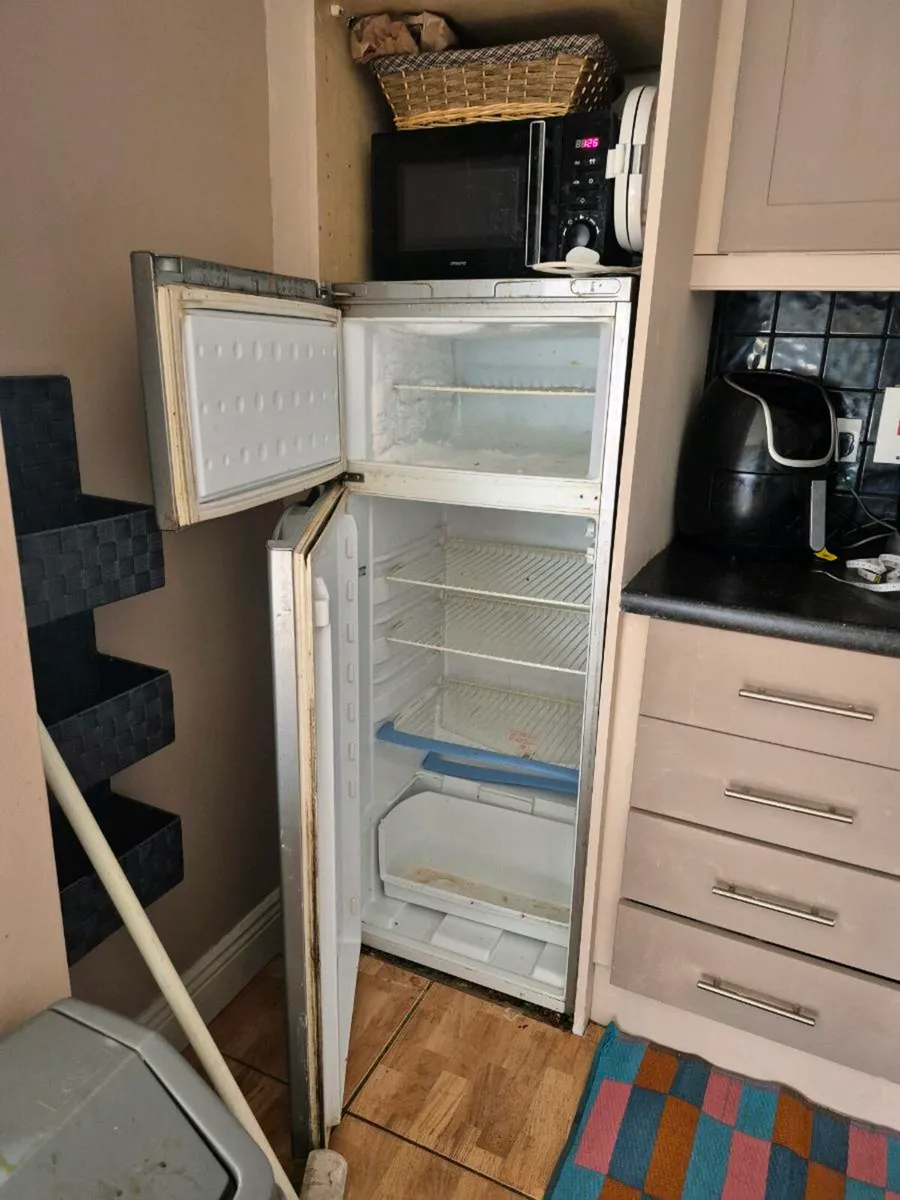 Fridge freezer small - Image 2