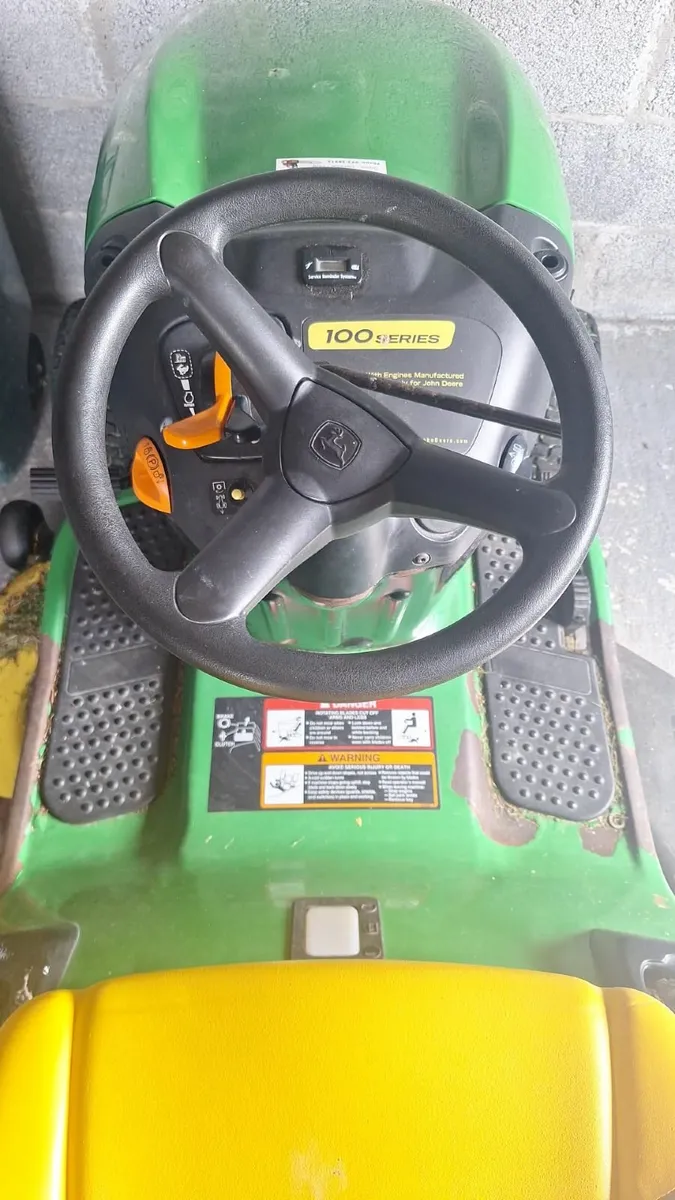 Tractor lawnmower - Image 4