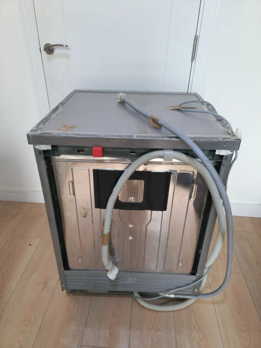 FREE Dishwasher Beko full size *RESERVED FOR NOW* - Image 3