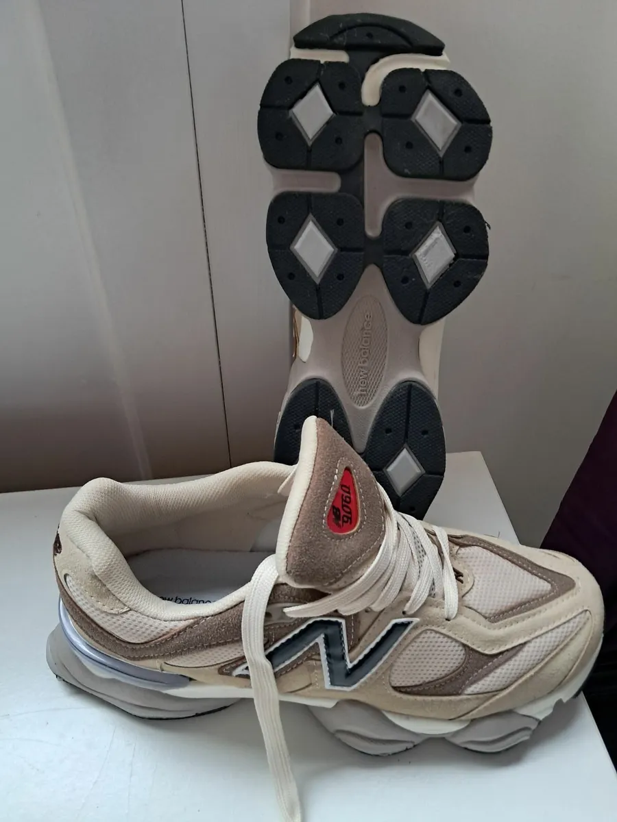 New Balance Trainers - Image 2