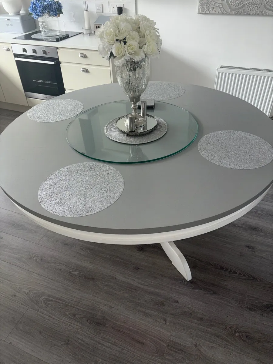 Dining table - Image 4