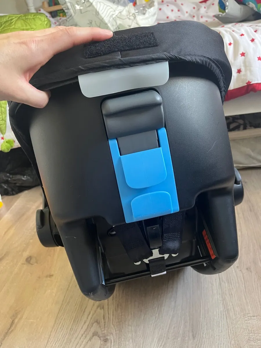 Car seat - Image 4