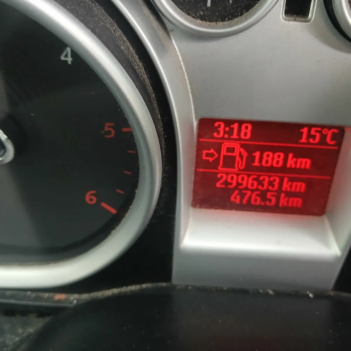 Ford Focus 2010 - Image 3