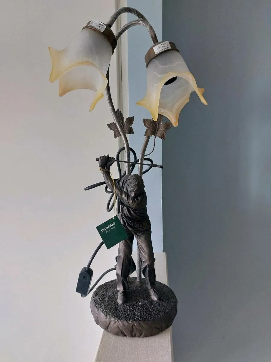 Golfer lamp - Image 1
