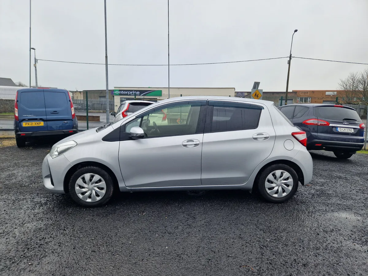 181 Toyota Yaris /Vitz 1.3 Automatic - Image 2