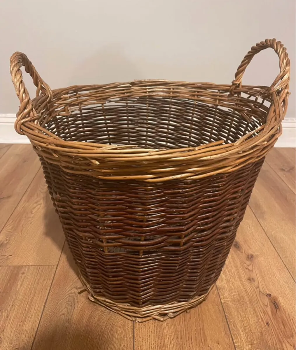 Coal Wooden Ratten Basket - Image 1