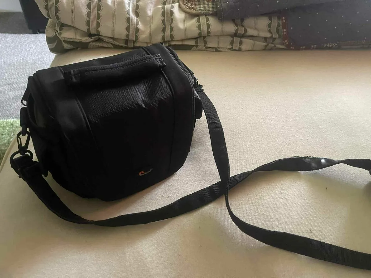 camera bags 10e each - Image 2