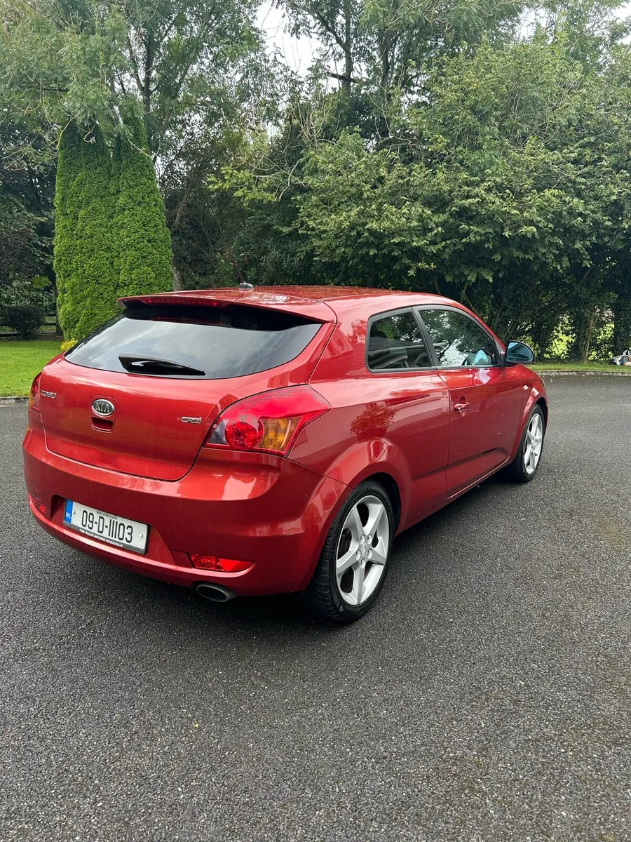 Kia Ceed PRO CEED 1.6 CRDI 3DR - Image 1