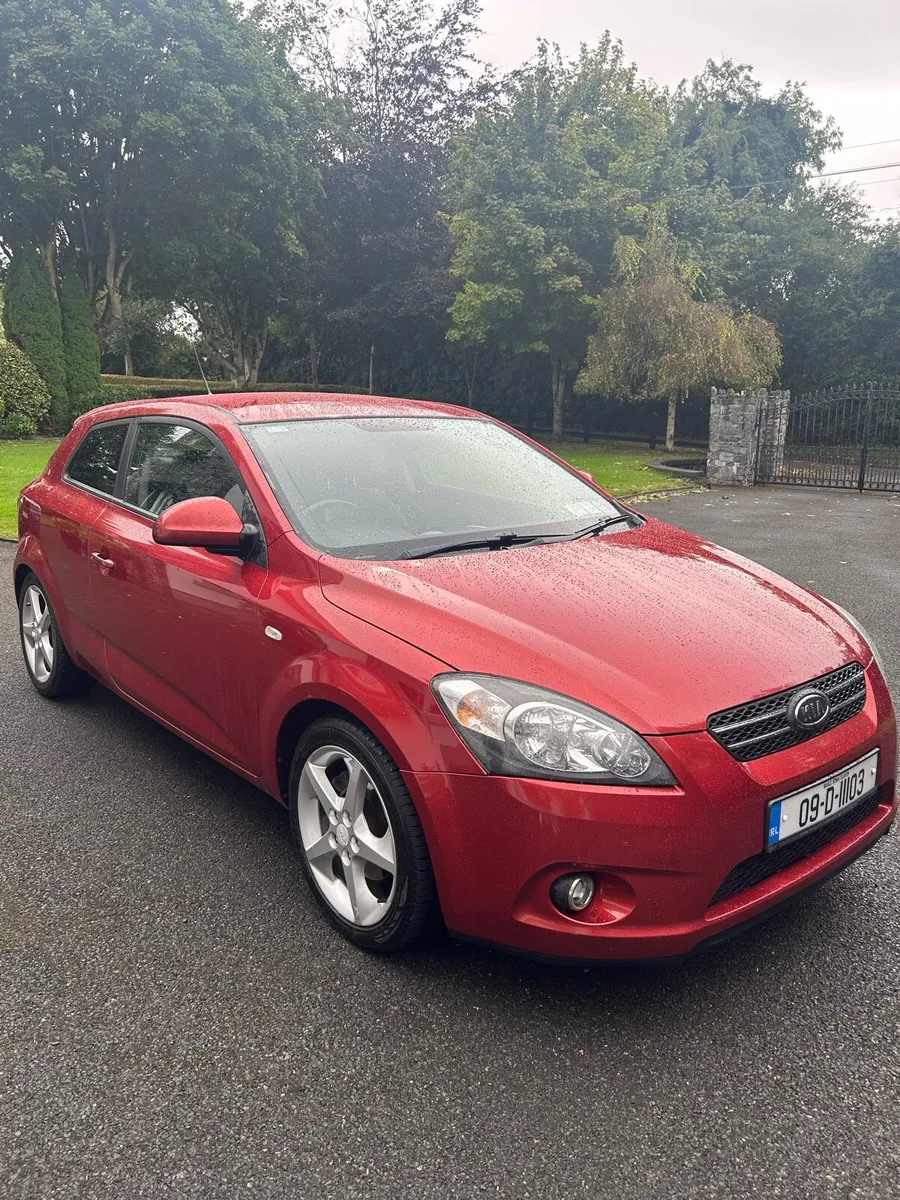 Kia Ceed PRO CEED 1.6 CRDI 3DR - Image 2
