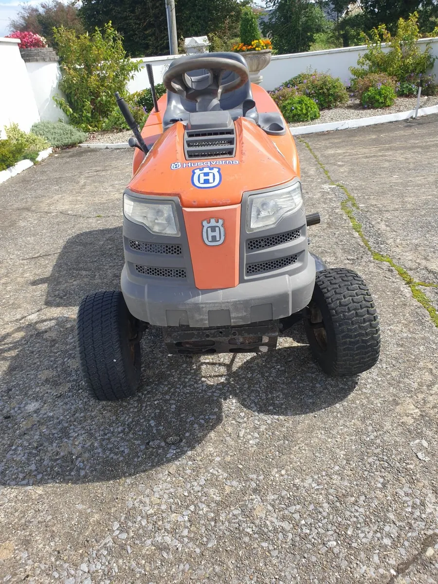 Ride on Lawnmower - Image 2