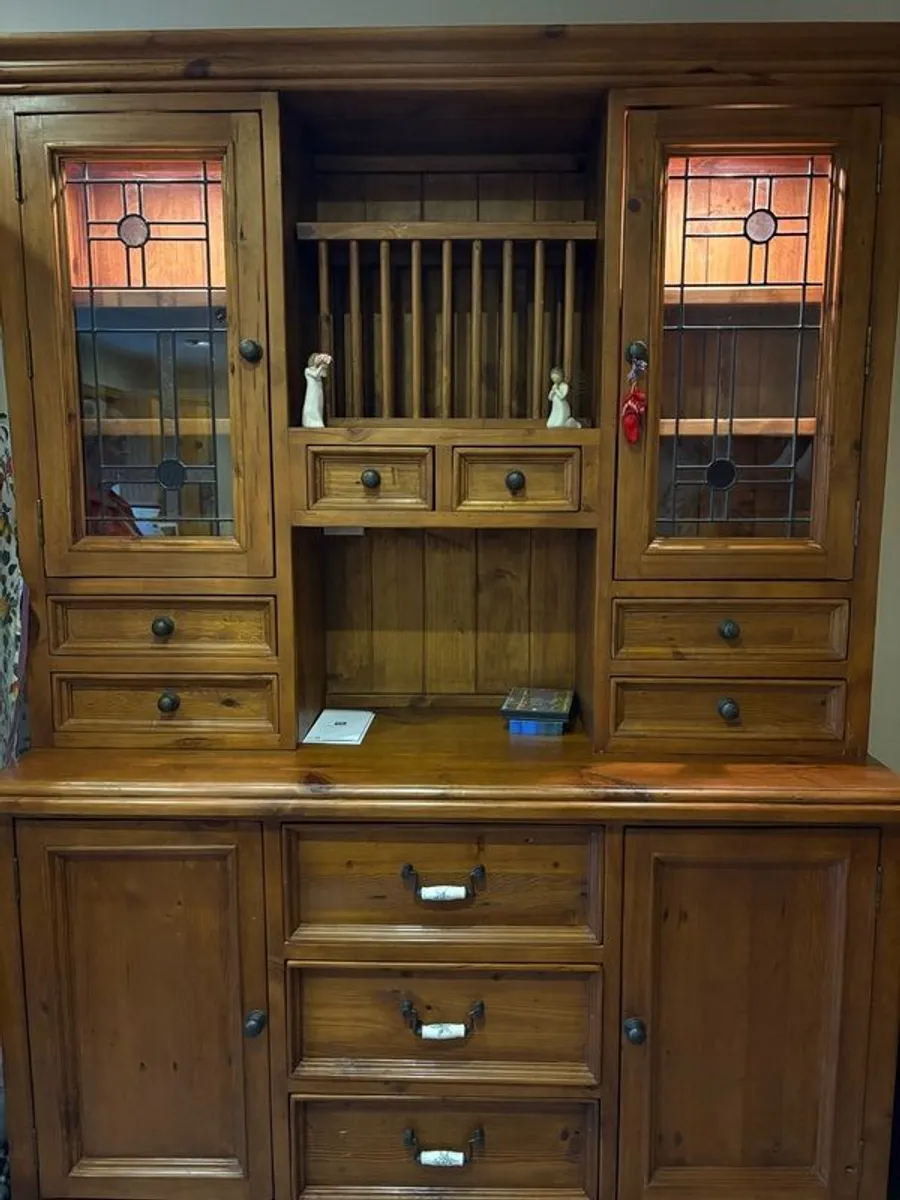 3 piece antique roma furniture - Image 1